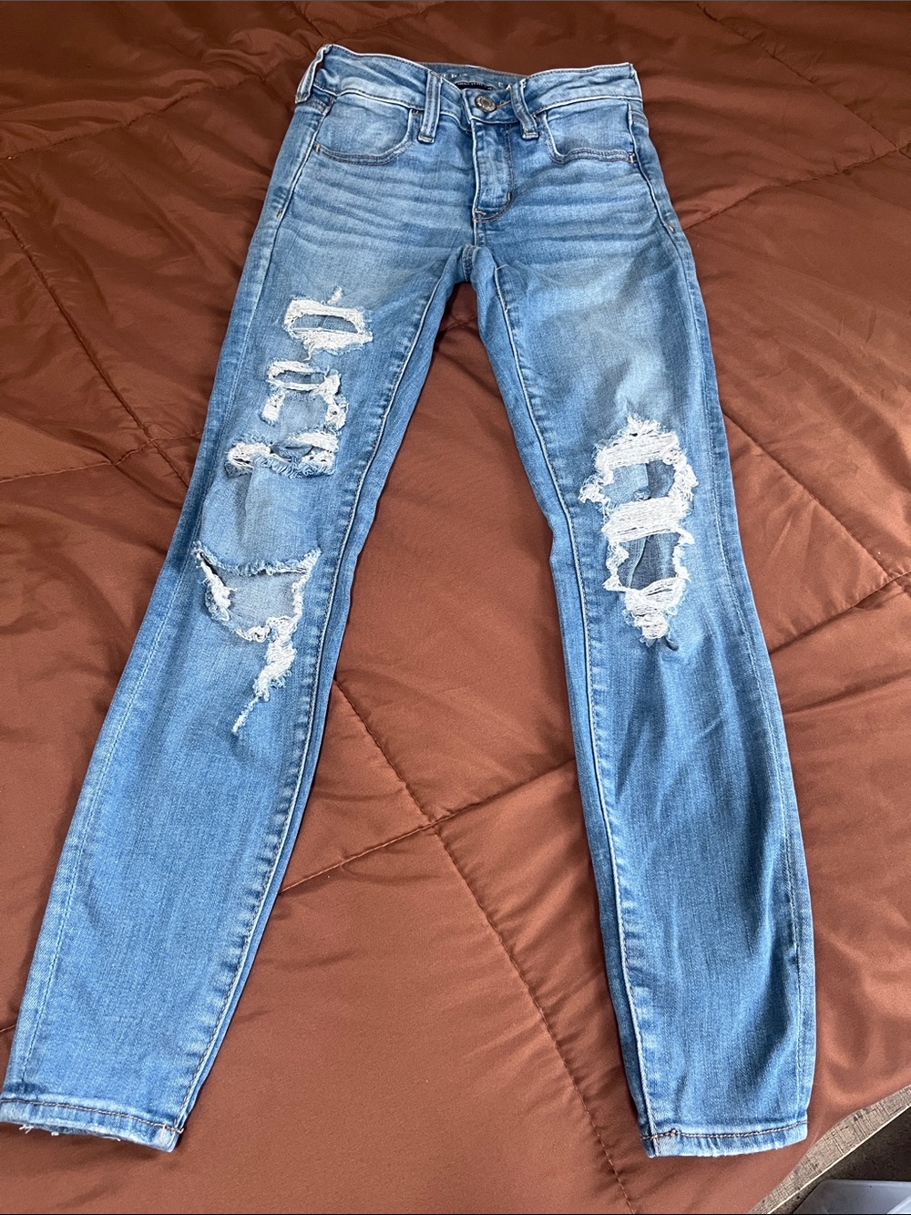 American Eagle Outfitters Light Blue Ripped Skinny Jeans low rise